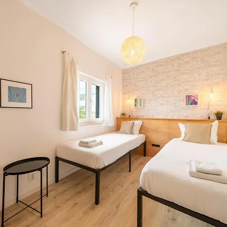 Апартаменты Guestready - Charming Coastal Retreat